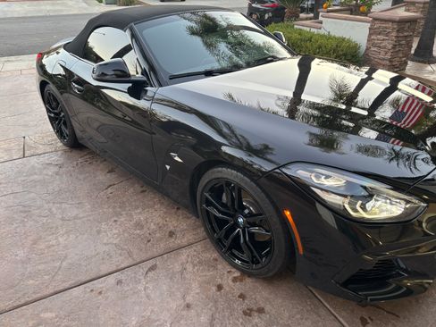 Used 2020 BMW Z4 sDrive30i w/ M Sport Package image 4