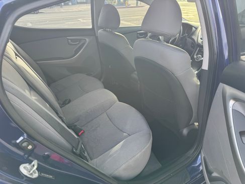 Used 2011 Hyundai Elantra GLS image 5