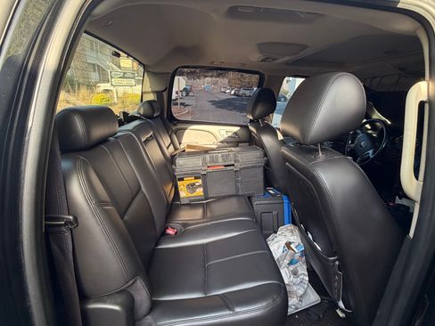 Used 2010 GMC Sierra 1500 SLT image 1