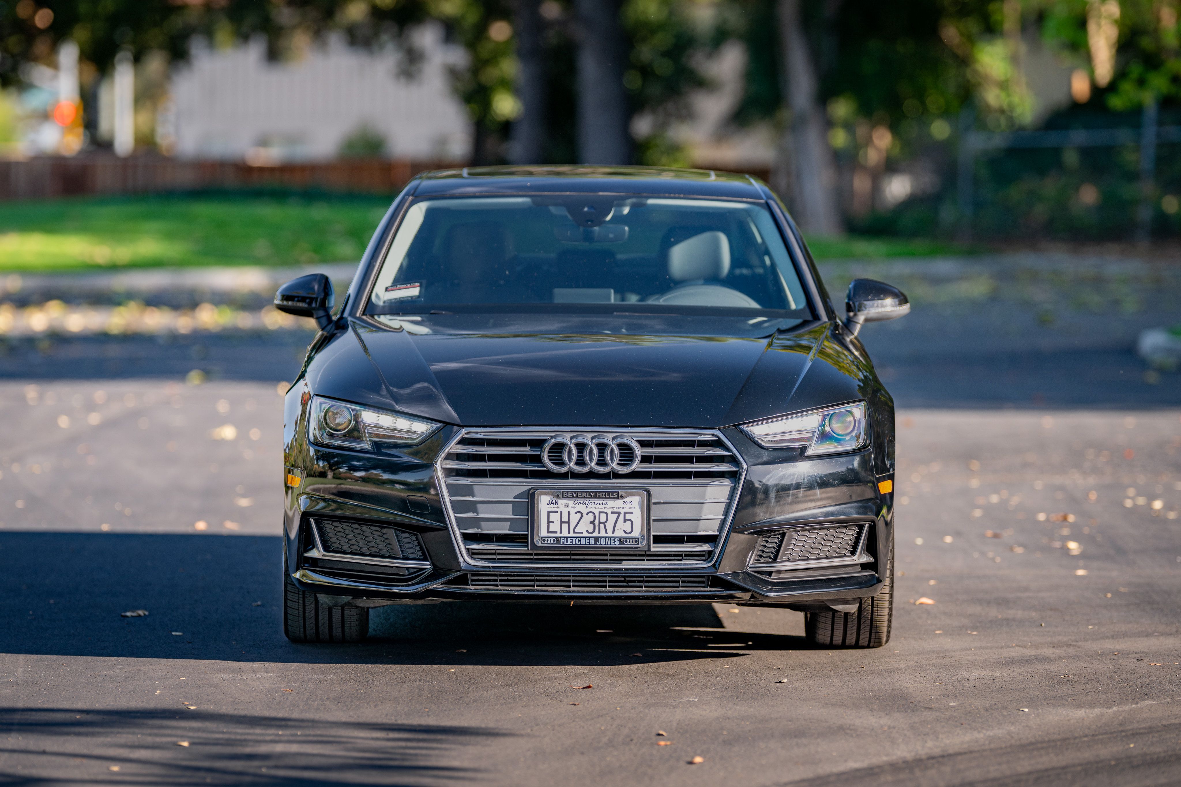 Used 2019 Audi A4 2.0T Premium w/ Convenience Package FWD image 2