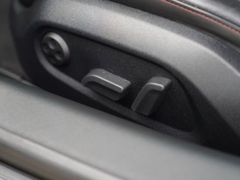 Used 2012 Audi R8 V10 image 21