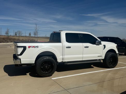 Used 2021 Ford F150 Lariat w/ Equipment Group 502A High AWD/4WD image 14