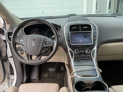 Used 2016 Lincoln MKX Reserve w/ Technology Package image 6