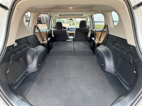 Used 2017 Toyota RAV4 XLE image 11