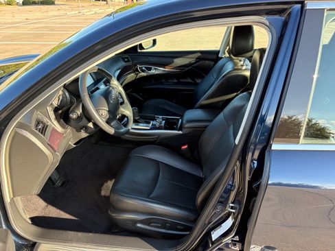 Used 2019 INFINITI Q70 Luxe w/ Proactive Package image 11