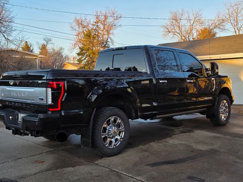 Used 2019 Ford F250 King Ranch w/ King Ranch Ultimate Package image 2