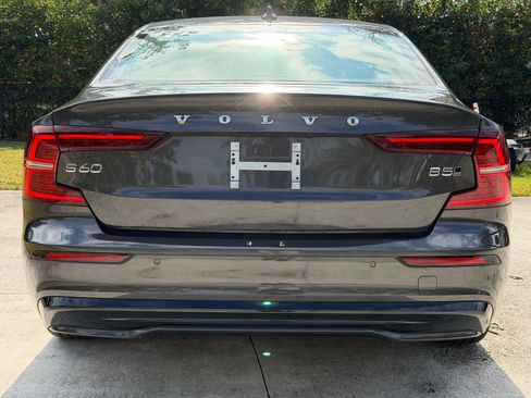 Used 2024 Volvo S60 B5 Plus image 4