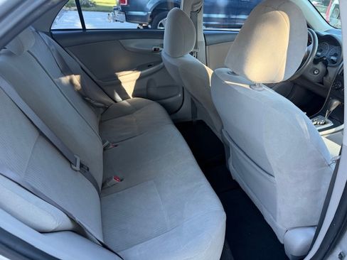 Used 2010 Toyota Corolla LE image 15