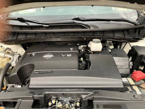 Used 2017 Nissan Murano Platinum w/ Platinum Technology Package AWD/4WD image 16