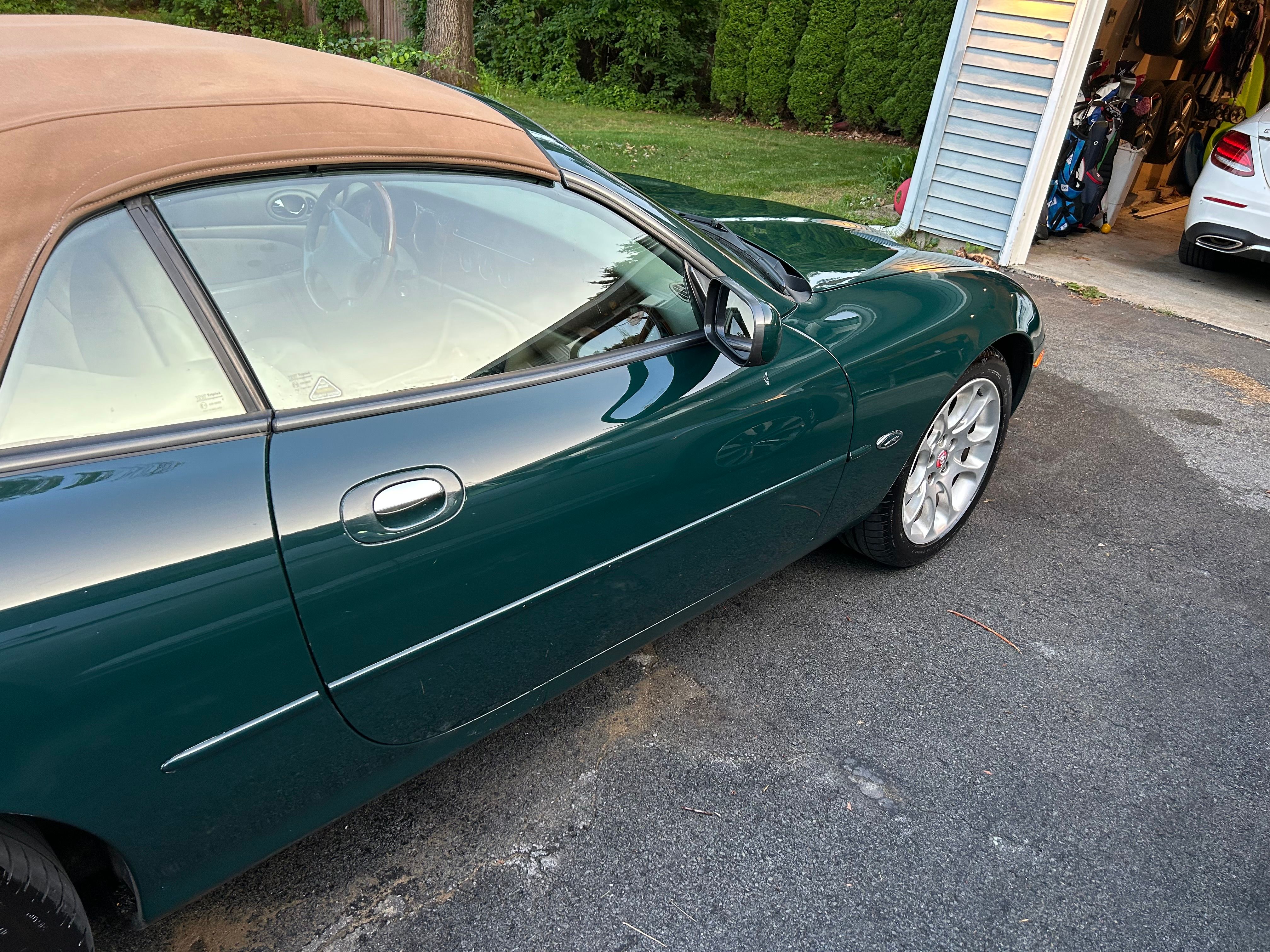 Used 2000 Jaguar XK8 Convertible RWD image 23