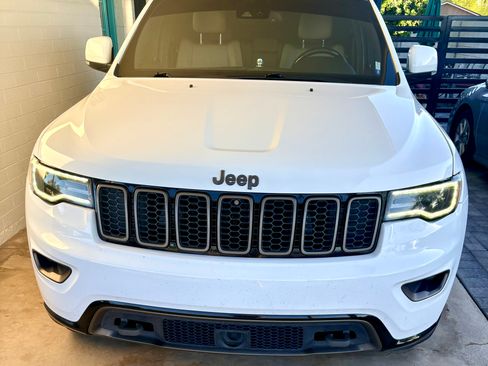 Used 2016 Jeep Grand Cherokee Limited 75th Anniversary image 4