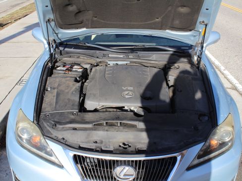 Used 2011 Lexus IS 250 w/ Premium Pkg Value Edition image 11