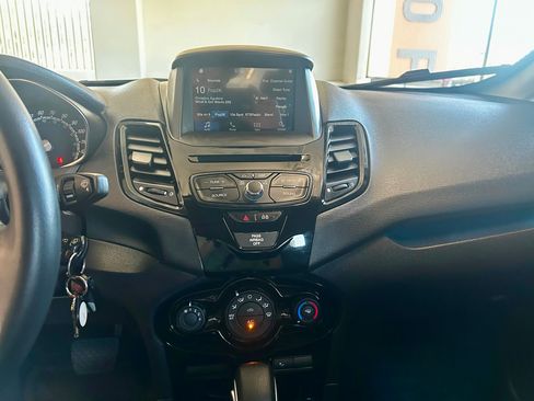 Used 2016 Ford Fiesta SE w/ Equipment Group 201A FWD image 20
