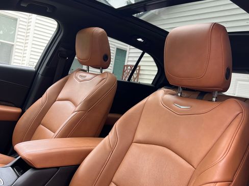 Used 2019 Cadillac XT4 Premium Luxury AWD/4WD image 13