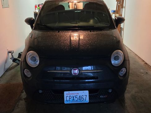 Used 2016 FIAT 500 e image 1