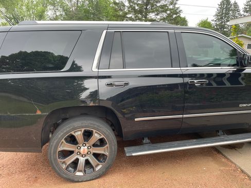 Used 2016 GMC Yukon Denali w/ Open Road Package AWD/4WD image 4