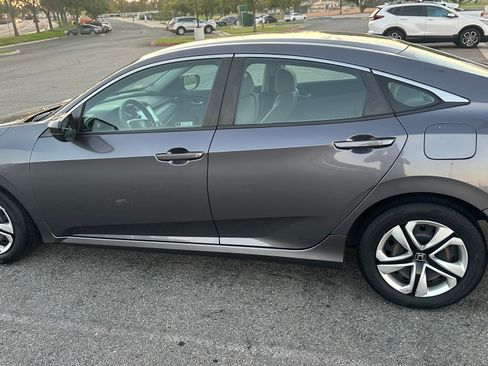 Used 2018 Honda Civic LX image 4