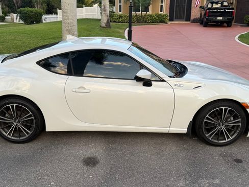 Used 2015 Scion FR-S image 10