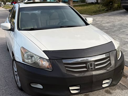 Used 2011 Honda Accord EX-L image 31