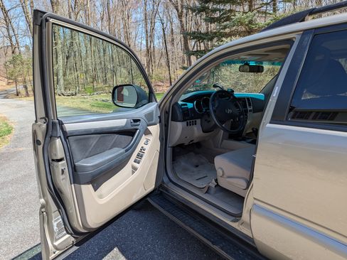 Used 2008 Toyota 4Runner Sport image 6