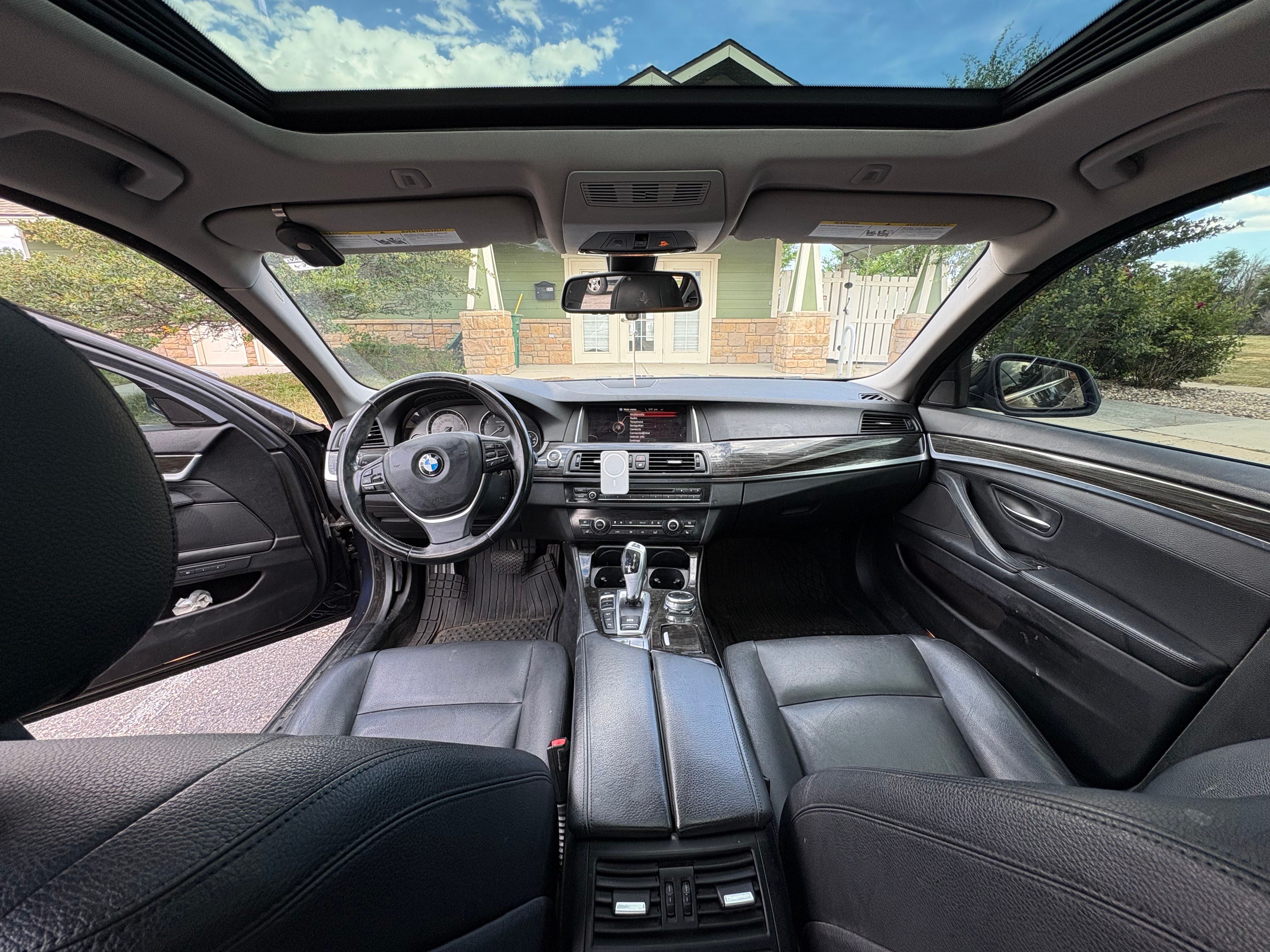Used 2015 BMW 528i xDrive Sedan AWD/4WD image 11