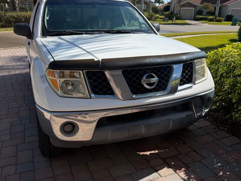 Used 2008 Nissan Frontier SE image 6