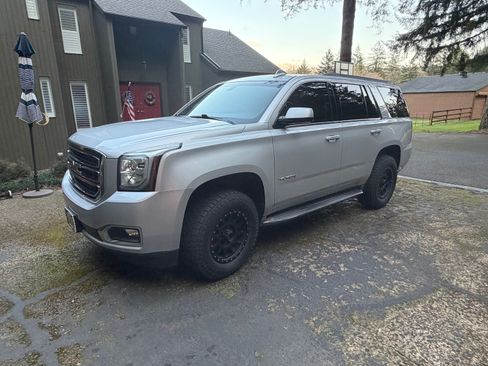 Used 2015 GMC Yukon SLE w/ Convenience Package image 4