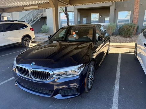 Used 2019 BMW 530e w/ M Sport Package image 8