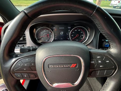 Used 2022 Dodge Charger SXT RWD image 12