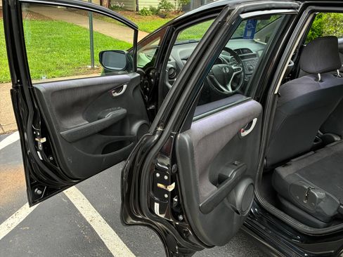 Used 2013 Honda Fit Sport image 17