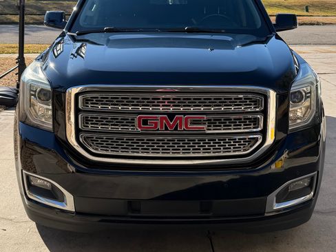 Used 2016 GMC Yukon XL SLT w/ Open Road Package image 2