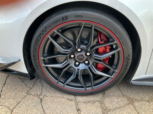 Used 2023 Chevrolet Corvette Z06 w/ Z07 Performance Package image 11