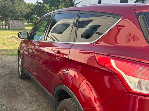 Used 2015 Ford Escape SE FWD image 5