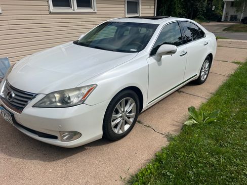 Used 2010 Lexus ES 350 w/ Preferred Accessory Package FWD image 8