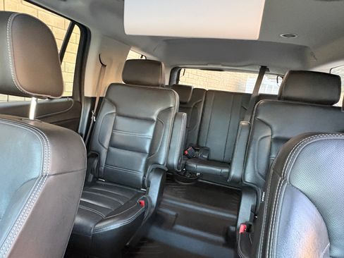 Used 2019 GMC Yukon Denali w/ Denali Ultimate Package AWD/4WD image 8