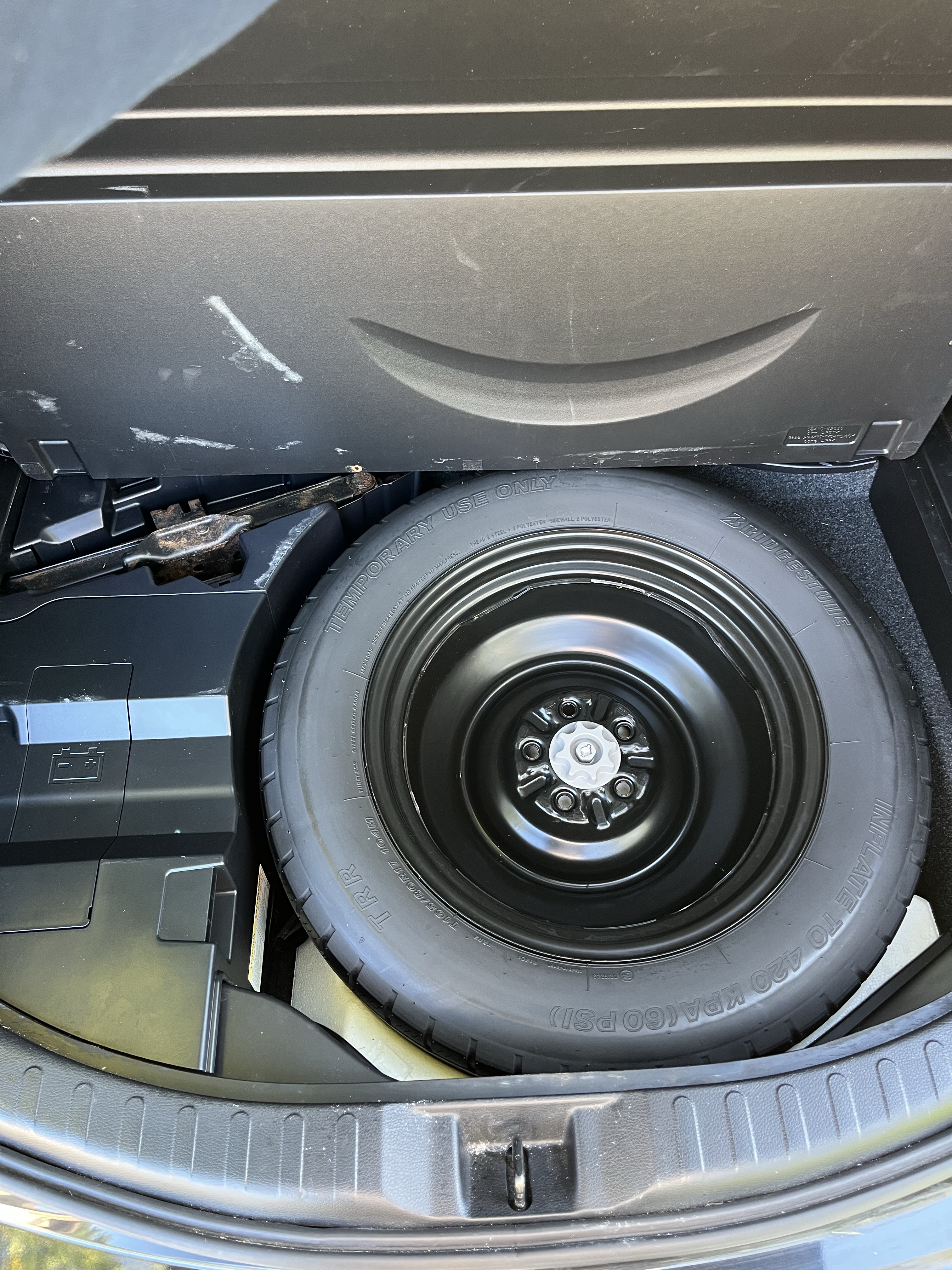 Used 2018 Toyota RAV4 LE AWD/4WD image 21