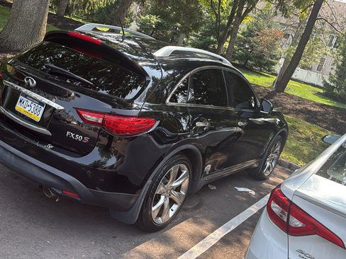Used 2012 INFINITI FX50 AWD image 10