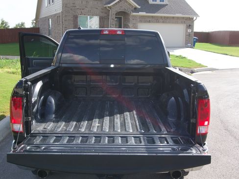 Used 2016 RAM 1500 Lone Star RWD image 9