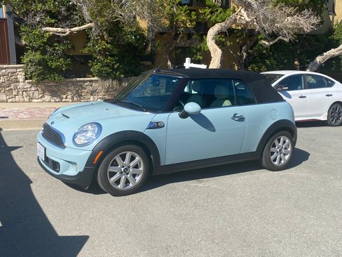 Used 2014 MINI Cooper S image 2