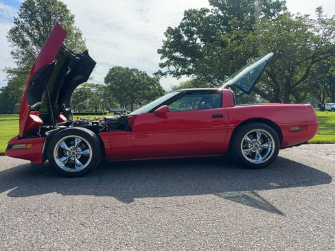 Used 1993 Chevrolet Corvette Coupe image 6