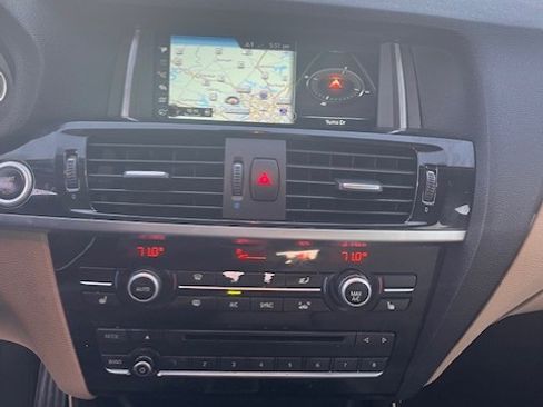 Used 2017 BMW X3 sDrive28i image 11