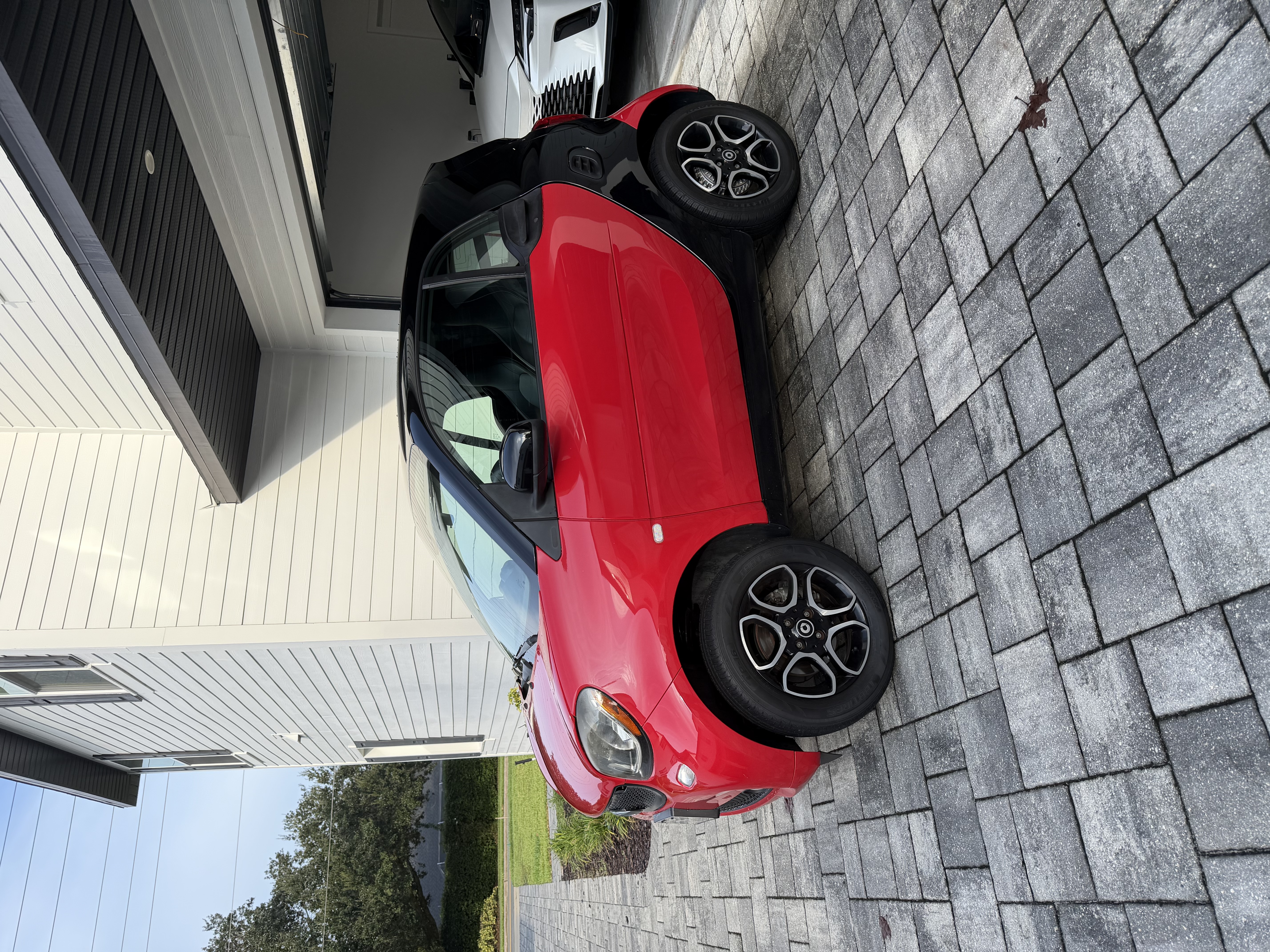 Used 2016 smart fortwo Prime RWD image 5