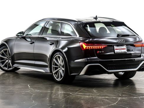 Used 2022 Audi RS 6 w/ Executive Package AWD/4WD image 1