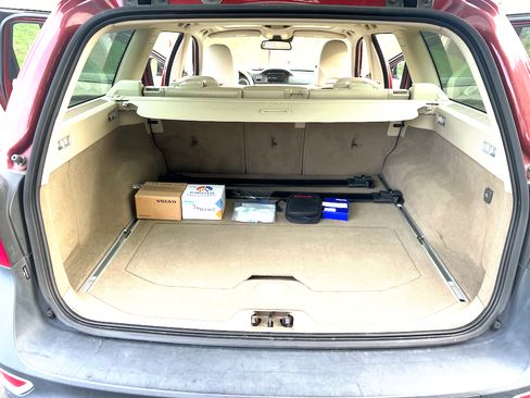 Used 2013 Volvo XC70 T6 Premier Plus image 4