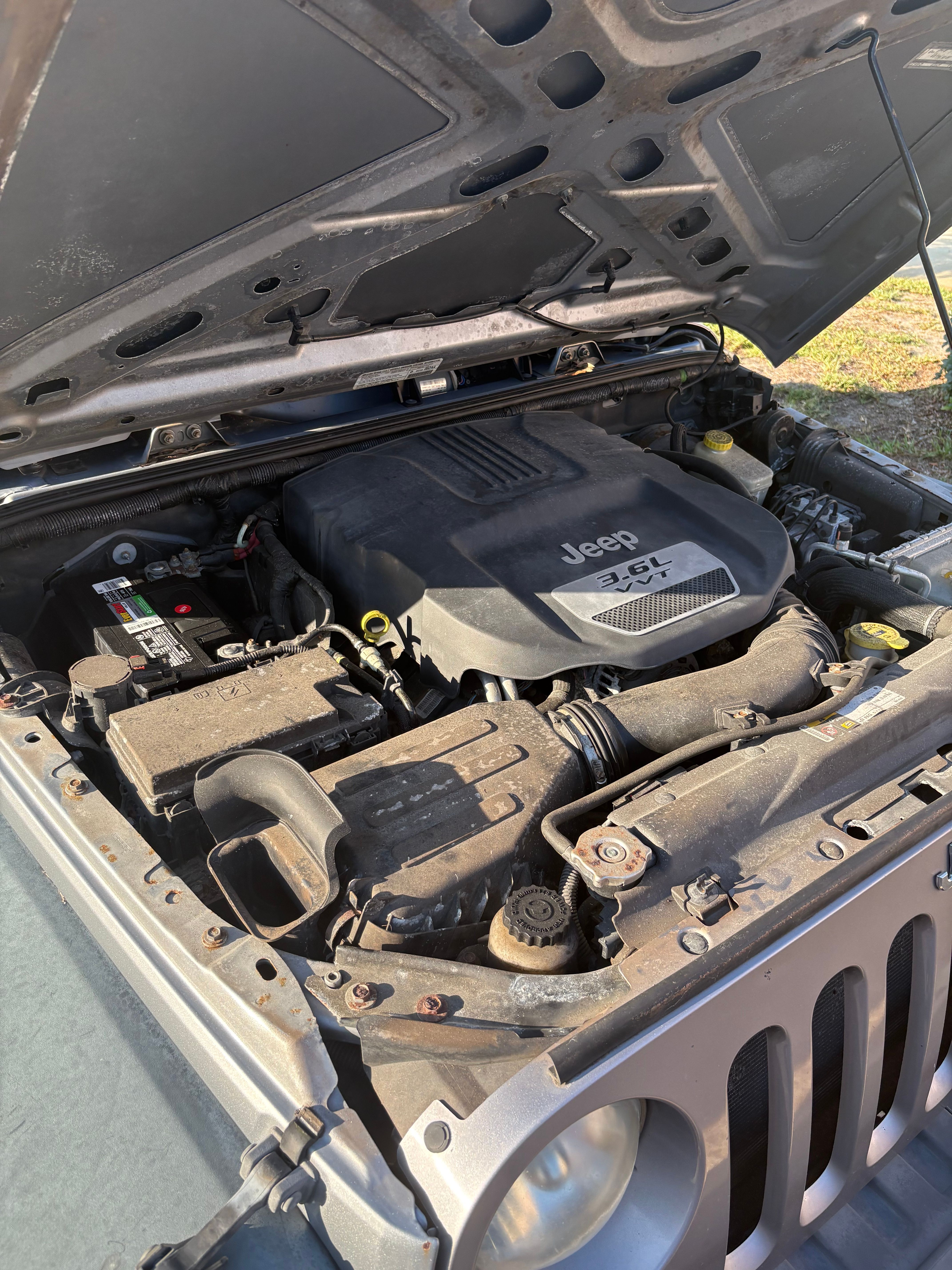 Used 2013 Jeep Wrangler Sport AWD/4WD image 2