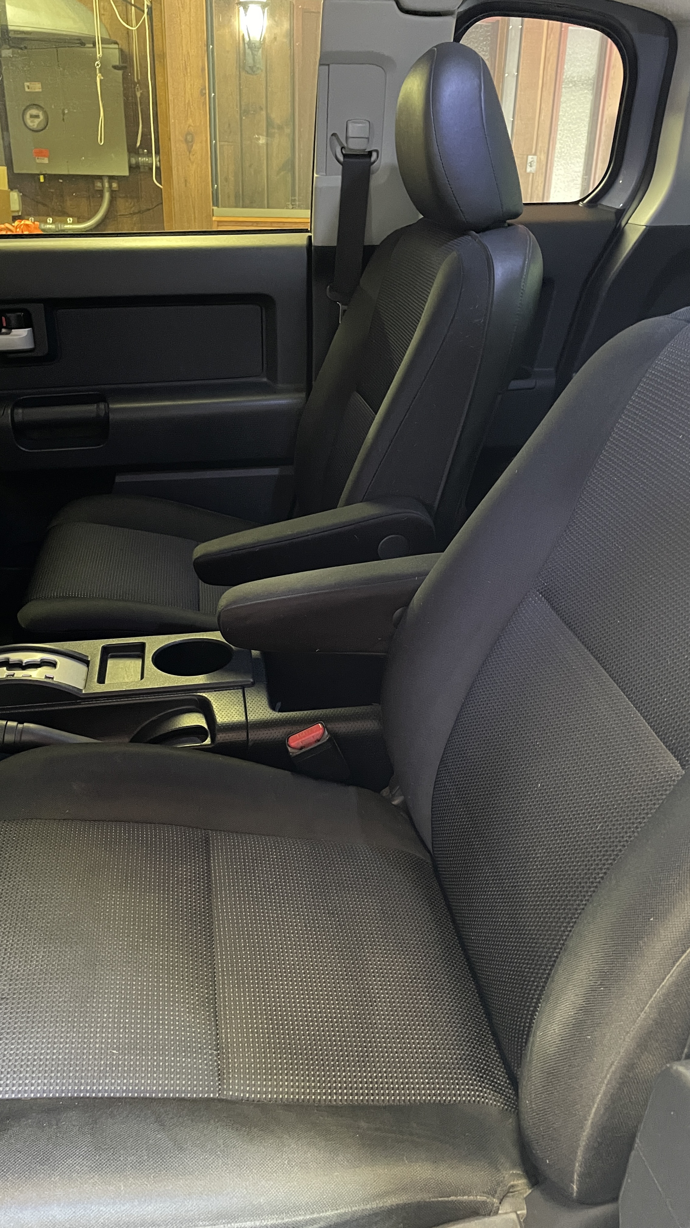 Used 2014 Toyota FJ Cruiser 4WD w/ Convenience Package image 20