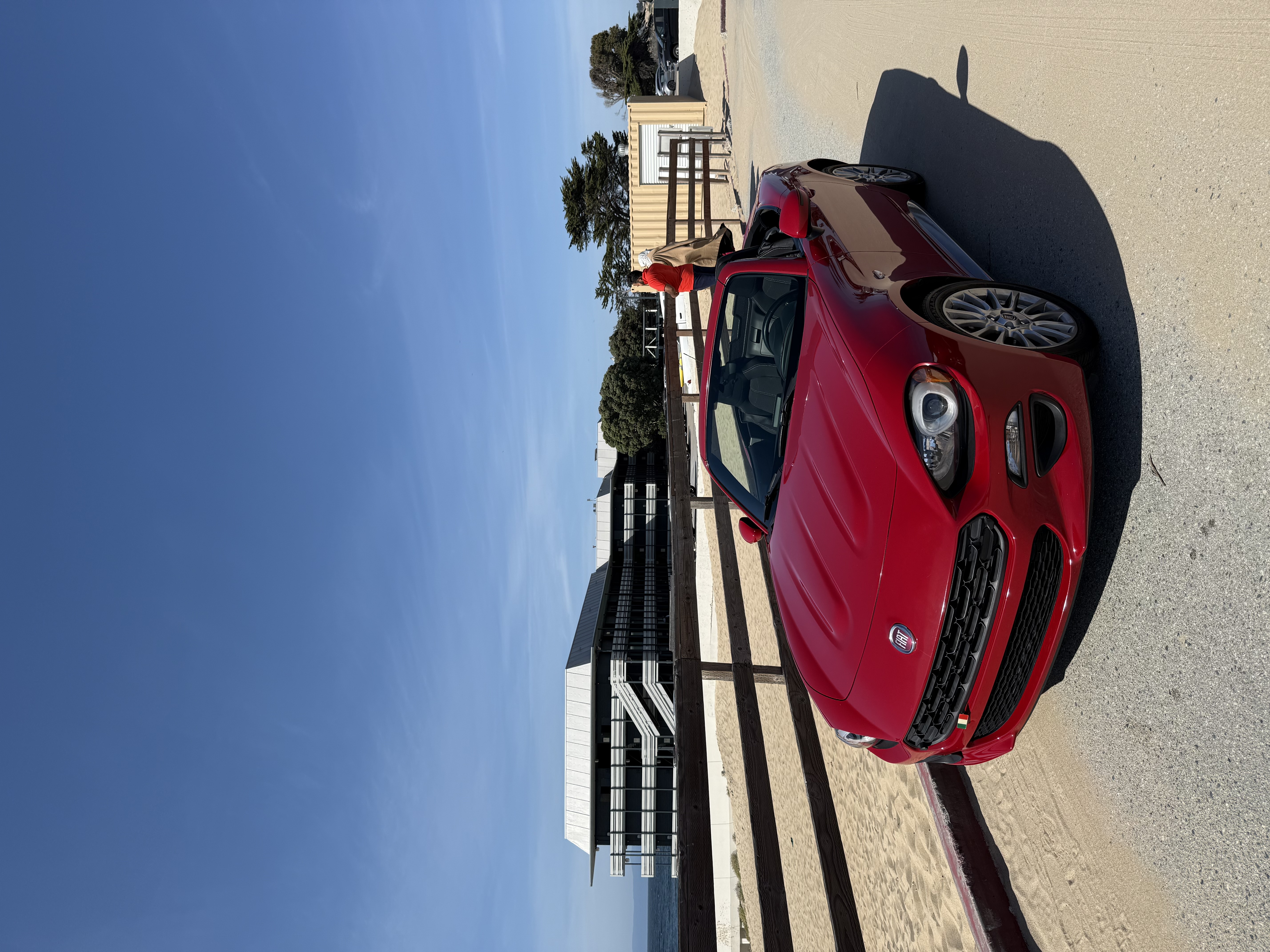 Used 2017 FIAT 124 Spider Classica RWD image 1