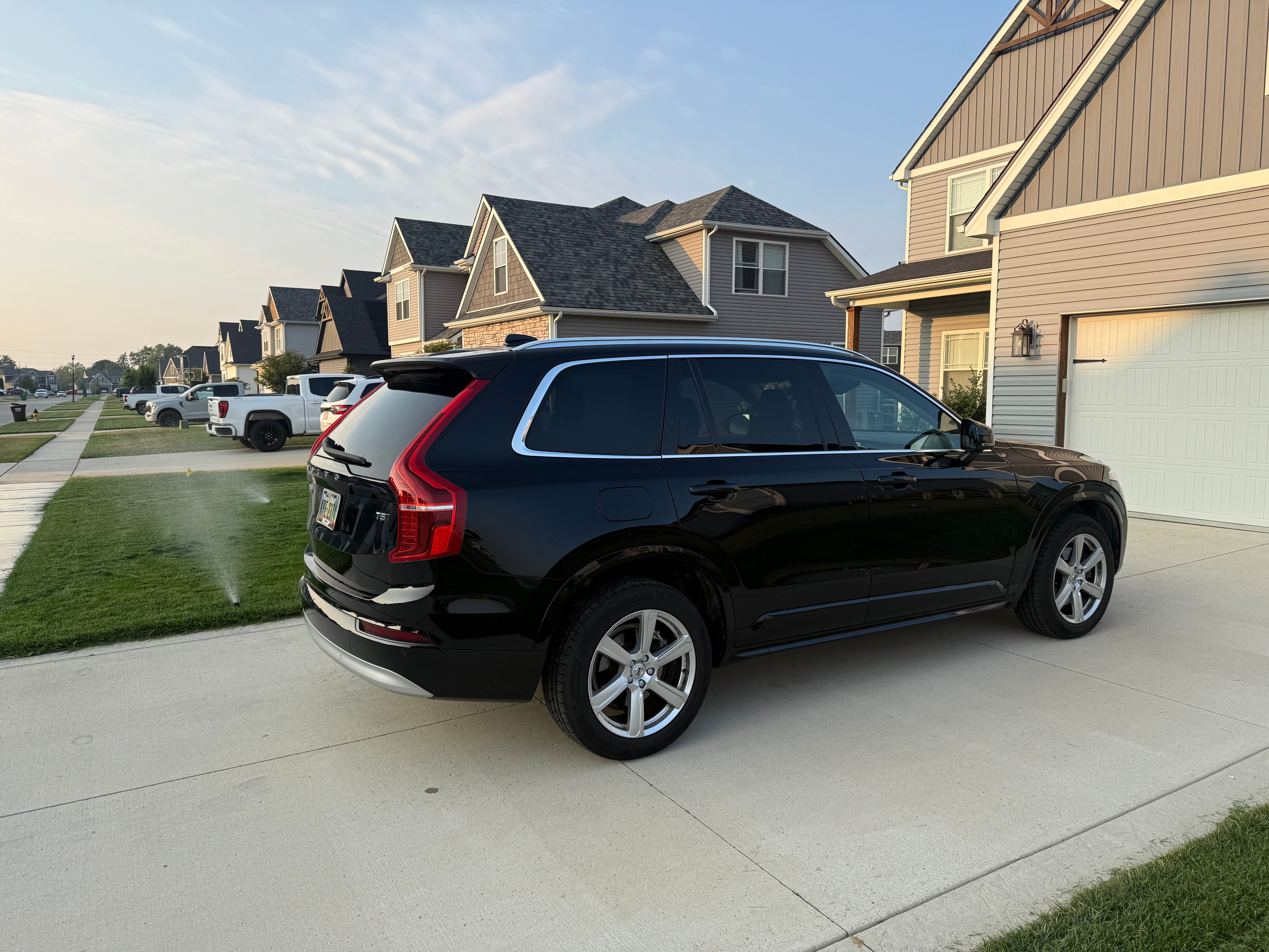 Used 2022 Volvo XC90 T5 Momentum AWD/4WD image 6