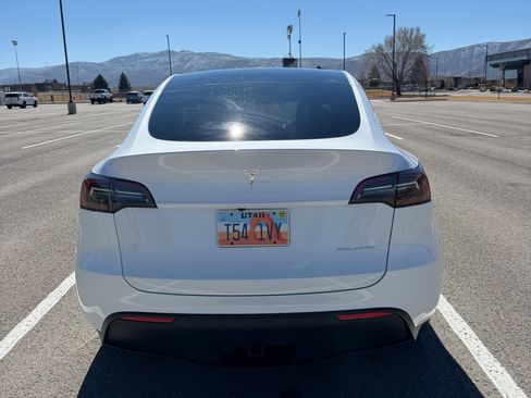 Used 2024 Tesla Model Y Long Range image 5