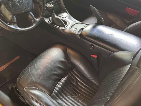 Used 2002 Chevrolet Corvette Z06 w/ Memory Pkg image 8